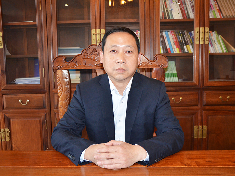 副总经理  曹阳