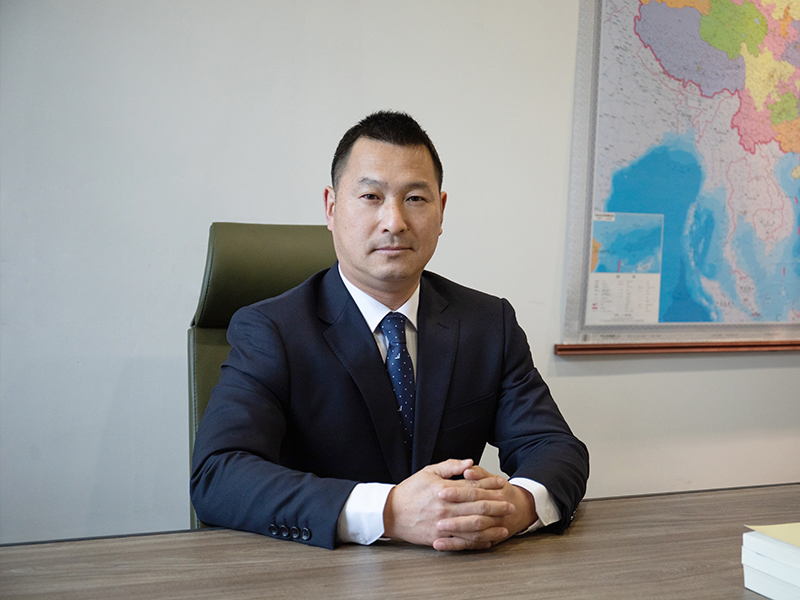 党支部书记、工会主席  施祖俊