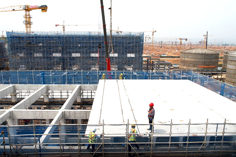 邦普磷酸厂房双T板吊装