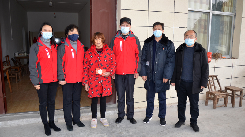 奉献爱心，传递温情！